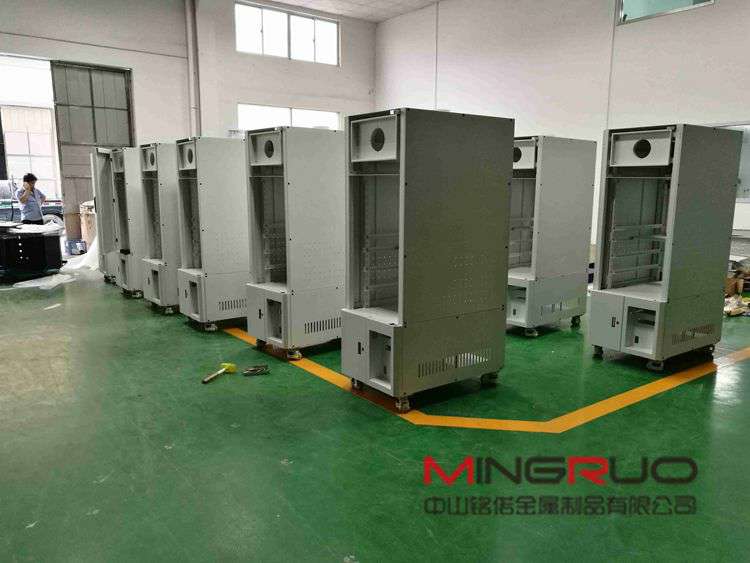 珠海中山银川飞扬特色小吃连锁有限公司教您在制作钣金件的时候选择各种材料