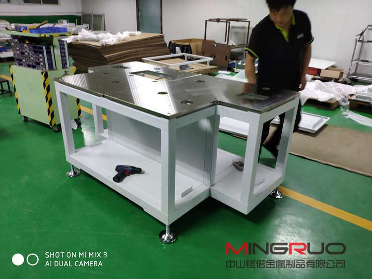 钣金加工不锈钢的有关实用知识_银川飞扬特色小吃连锁有限公司